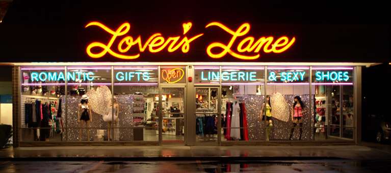 Lovers Lane | 1001 Ogden Ave, Naperville, IL 60540, USA | Phone: (630) 637-0021