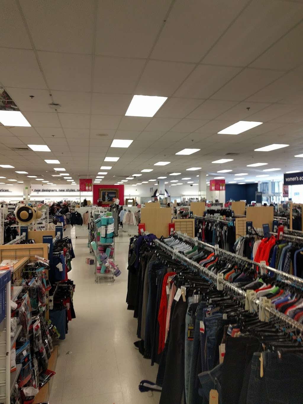 Marshalls | 90 Pleasant Valley Rd, Methuen, MA 01844, USA | Phone: (978) 975-0440