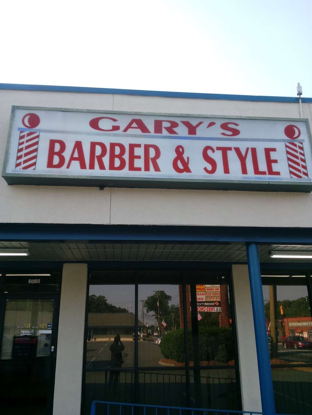 Garys Barber Shop | 2825 W Sugar Creek Rd, Charlotte, NC 28262, USA | Phone: (704) 596-9444