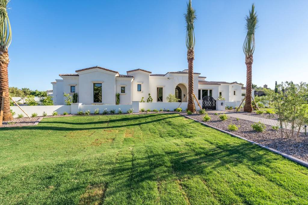 Paradise Valley Home Sales | 6712 N 58th Pl, Paradise Valley, AZ 85253, USA | Phone: (480) 726-2100