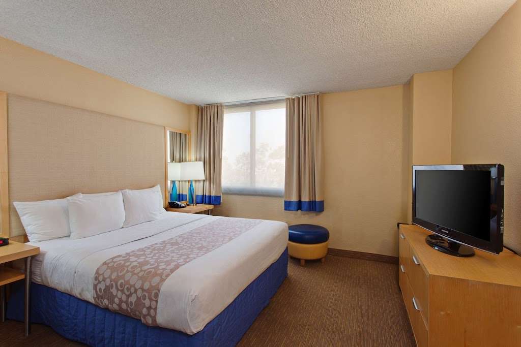 La Quinta Inn & Suites LAX | 5249 W Century Blvd, Los Angeles, CA 90045 | Phone: (310) 645-2200