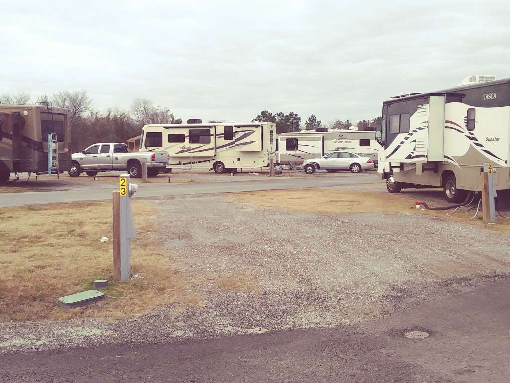 Texas 6 RV Park | 15545 Hwy 6, Rosharon, TX 77583, USA | Phone: (281) 972-9223