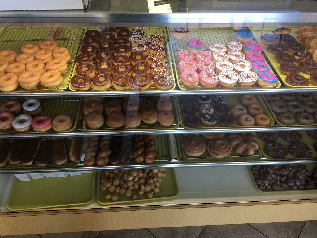 Southern Maid Donut Shop | 12331 Will Clayton Pkwy, Humble, TX 77346, USA | Phone: (832) 777-6004