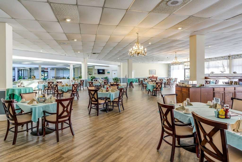 Courtenay Springs Village | 1100 S Courtenay Pkwy, Merritt Island, FL 32952, USA | Phone: (321) 452-1233