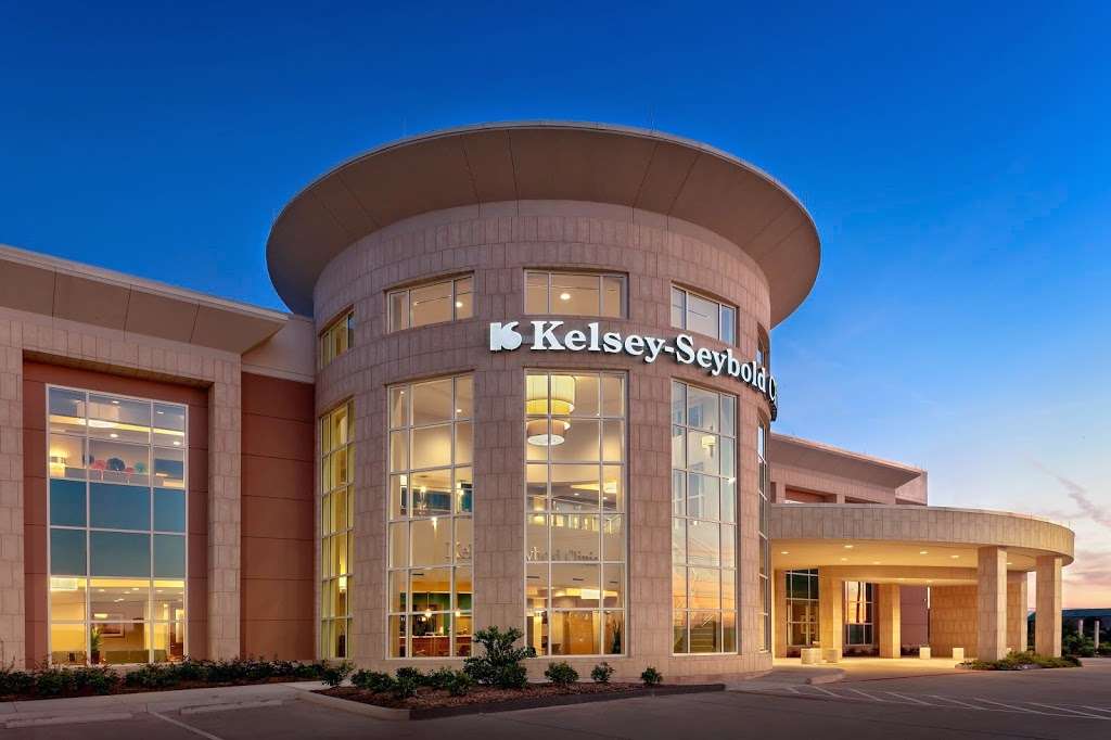 Pasadena Pediatrics | Kelsey-Seybold Clinic | 5001 East Sam Houston Pkwy S Suite 100, Pasadena, TX 77505 | Phone: (713) 442-7100