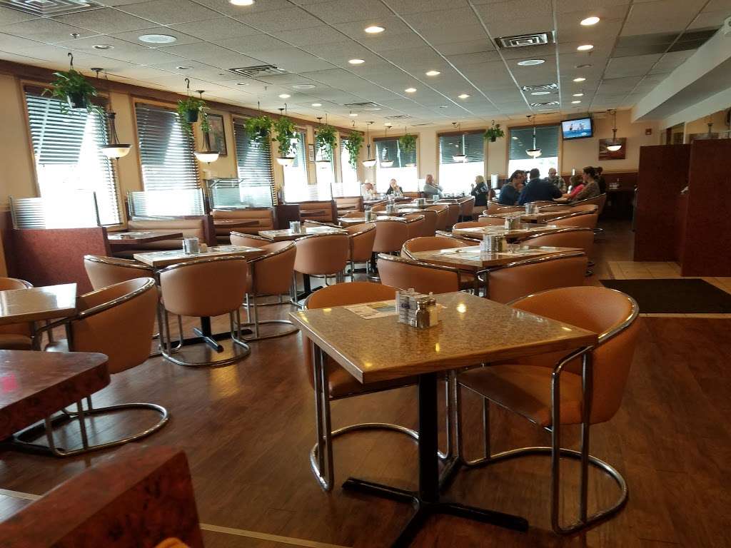 Ocean Bay Diner | 1803 NJ-35, South Amboy, NJ 08879, USA | Phone: (732) 313-7979