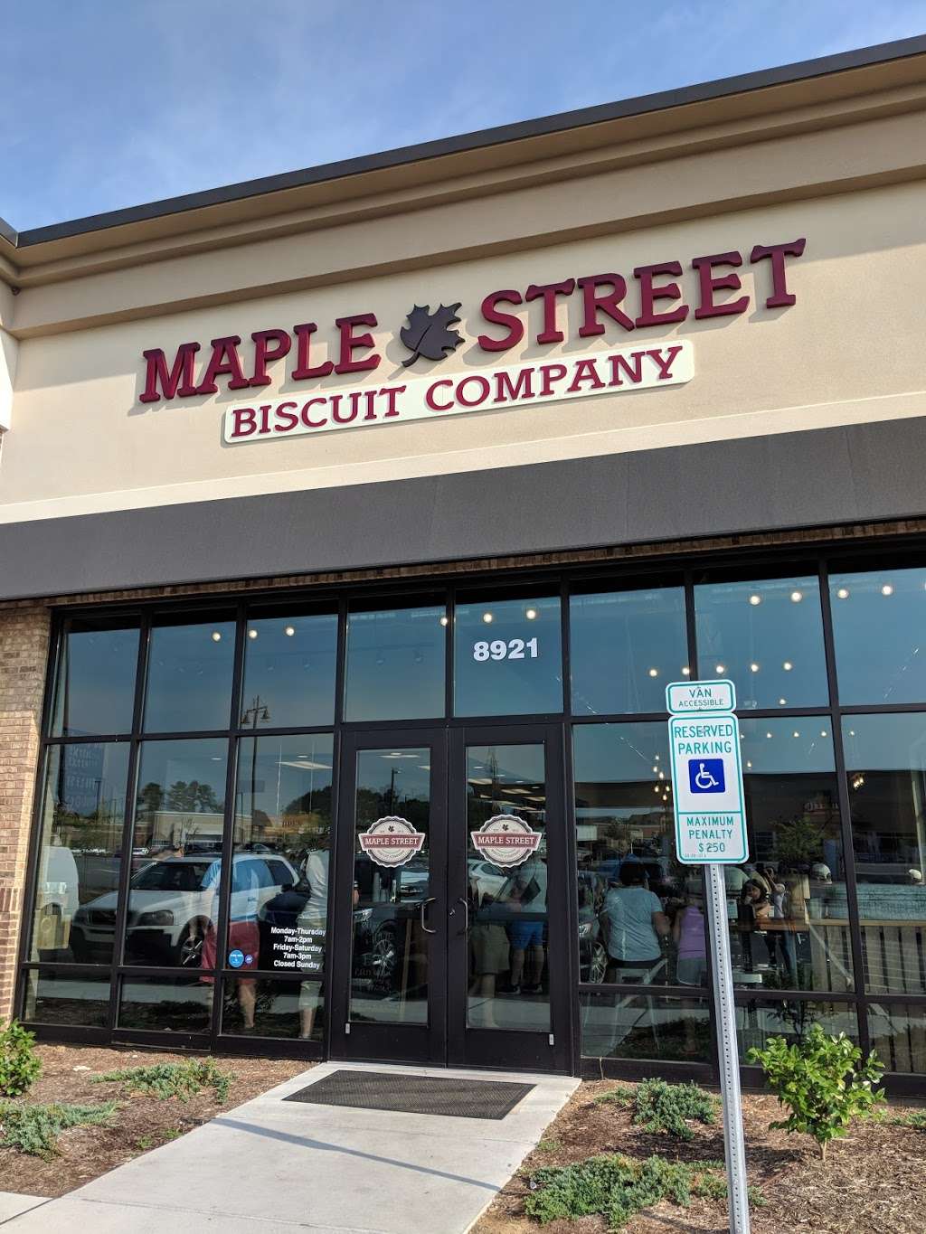 Maple Street Biscuit Company- Concord | 8921 Christenbury Pkwy, Concord, NC 28027, USA | Phone: (980) 236-7870