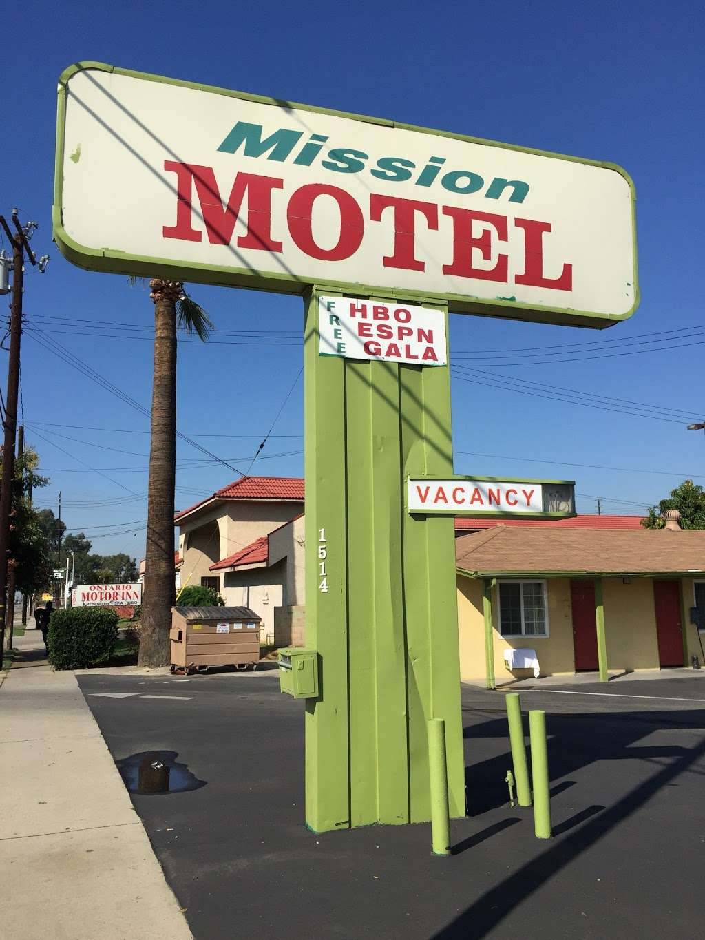 Mission Motel | 1514 W Mission Blvd, Ontario, CA 91762, USA | Phone: (909) 986-6688