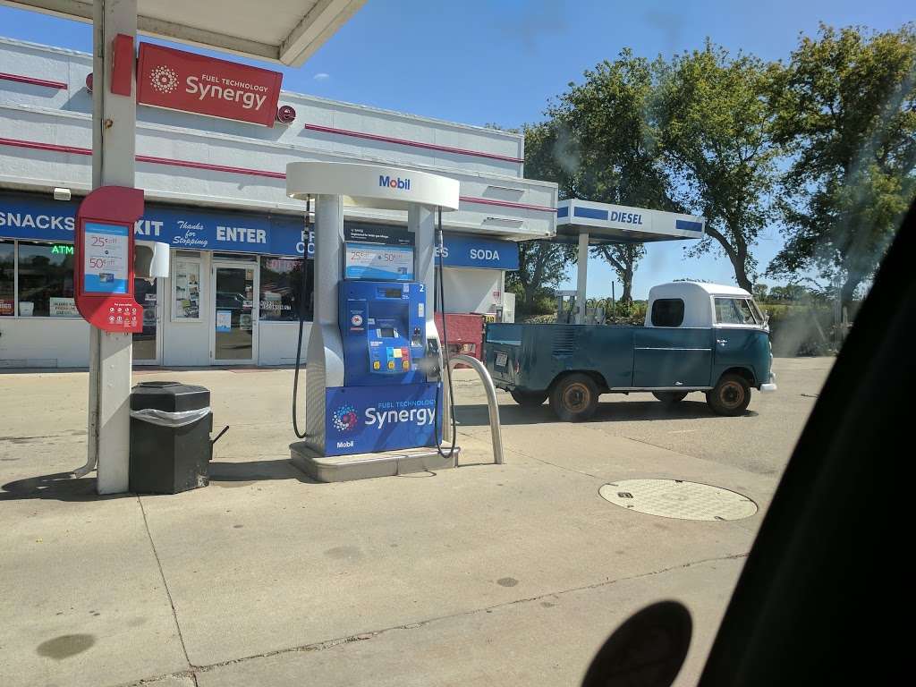 Mobil | N5788 US-12, Elkhorn, WI 53121, USA