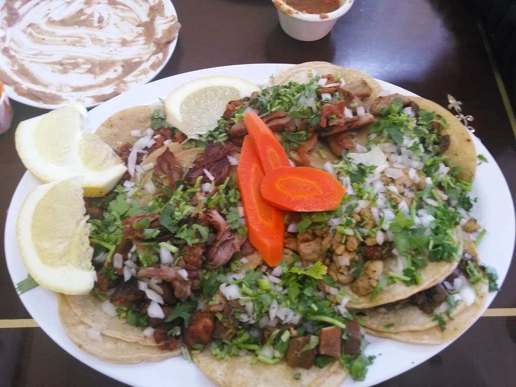 Rigobertos Bros | 15055 Bear Valley Rd, Hesperia, CA 92345, USA | Phone: (760) 662-5660