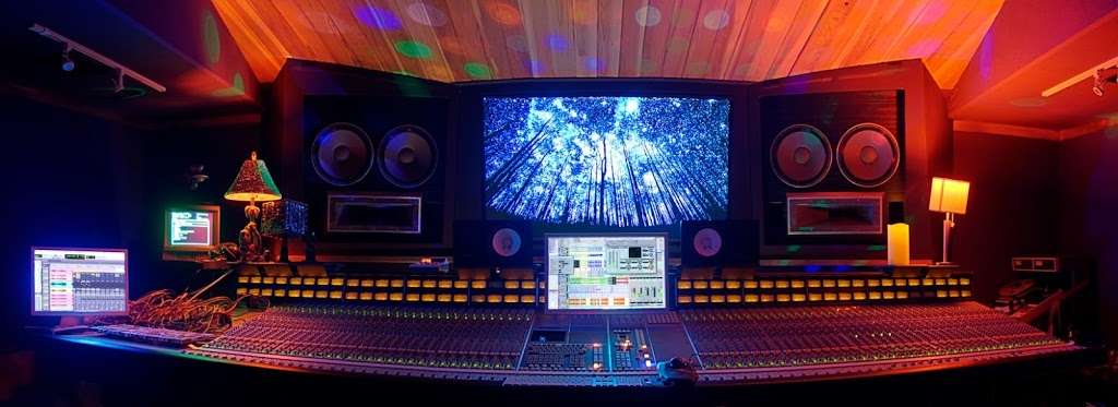 Little Big Room Recording Studio | 2912 W Burbank Blvd, Burbank, CA 91505, USA | Phone: (818) 846-2991