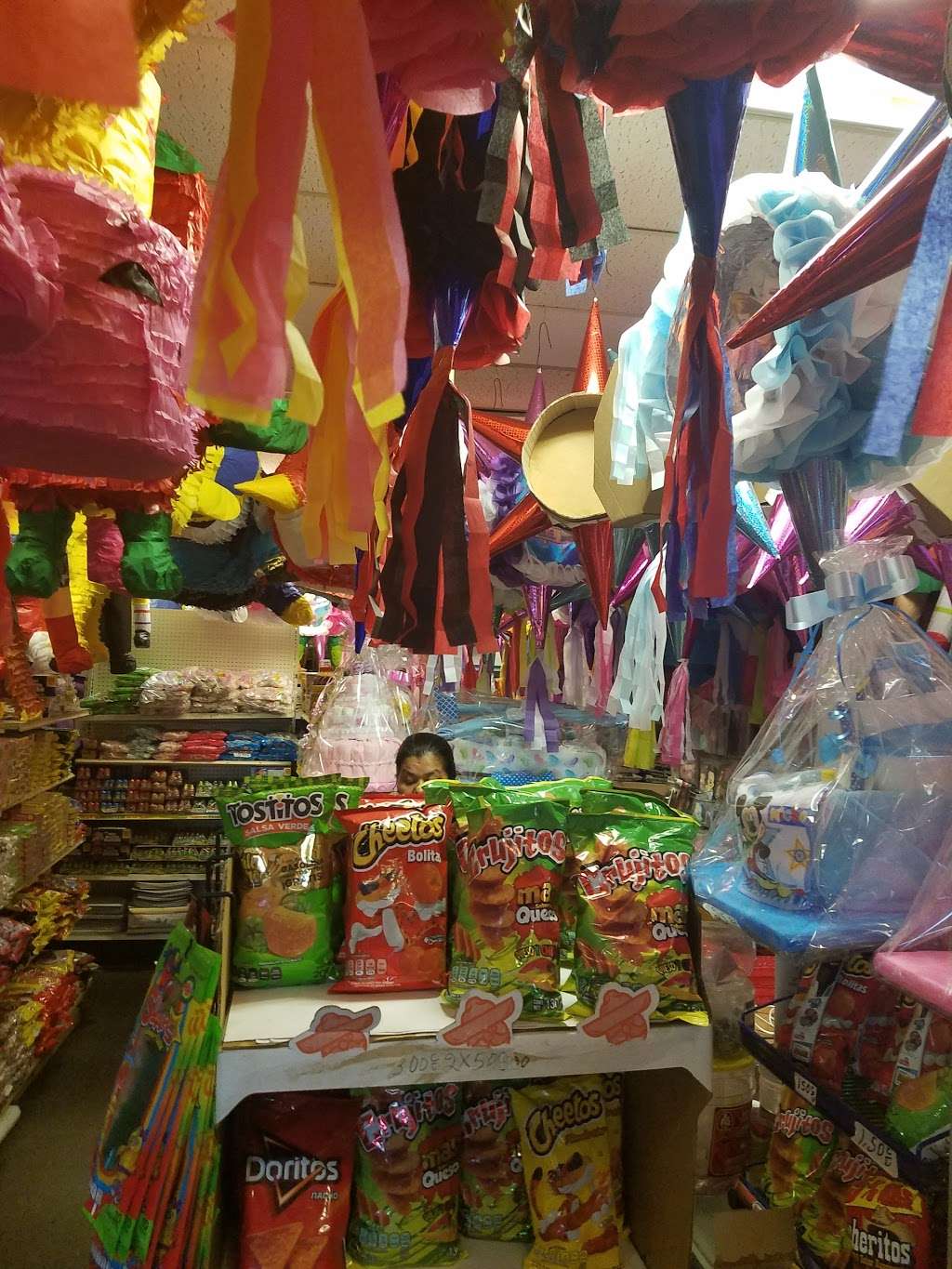 Maytes Party Supply Store | 2657A N Las Vegas Blvd, North Las Vegas, NV 89030, USA | Phone: (702) 773-2490