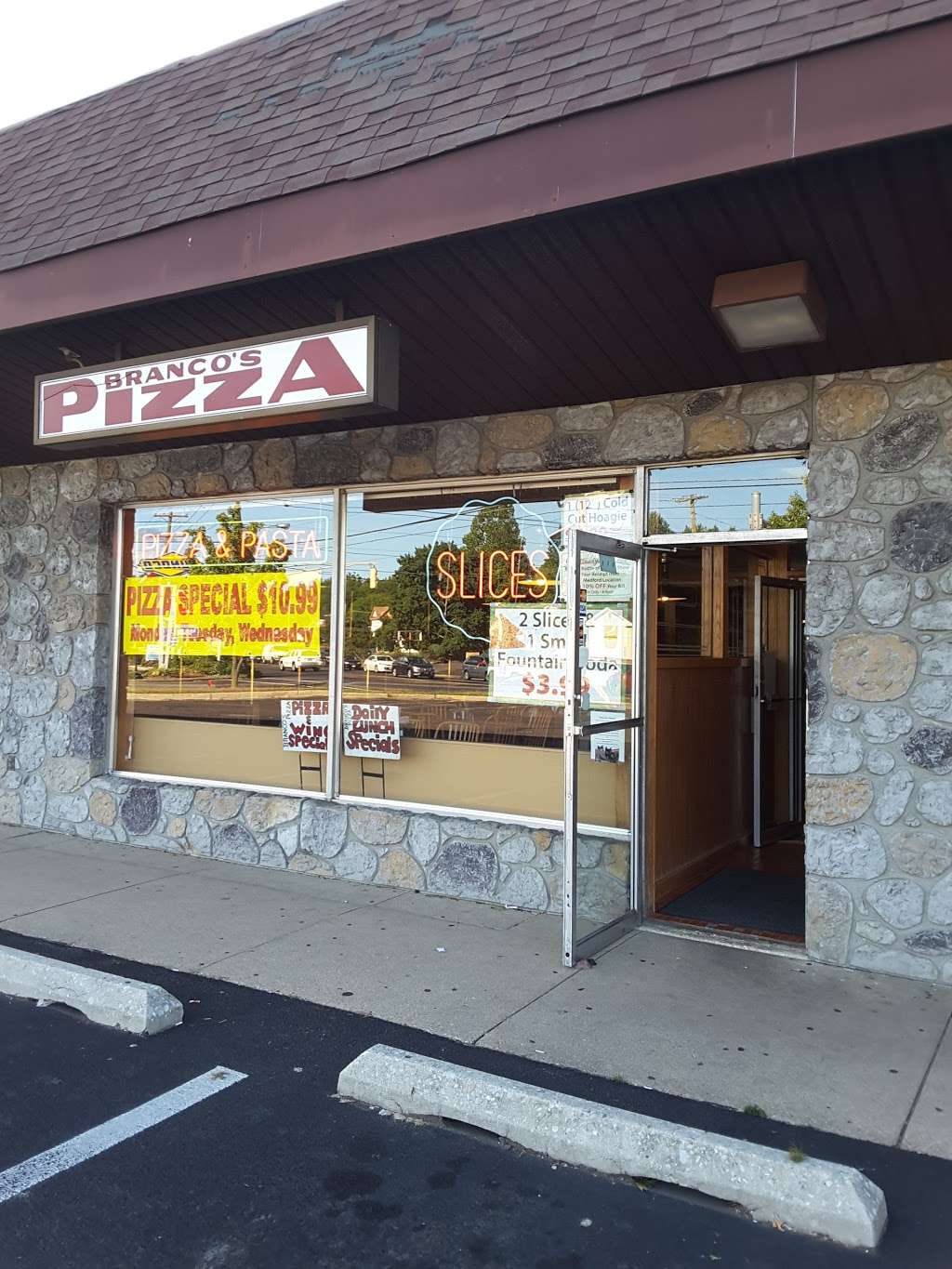 Brancos Pizza | 428 Stokes Rd, Medford, NJ 08055, USA | Phone: (609) 654-4115