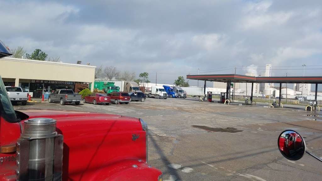 Texas Truck Stop | 8772 Market Street Road, Houston, TX 77029 | Phone: (713) 678-8949