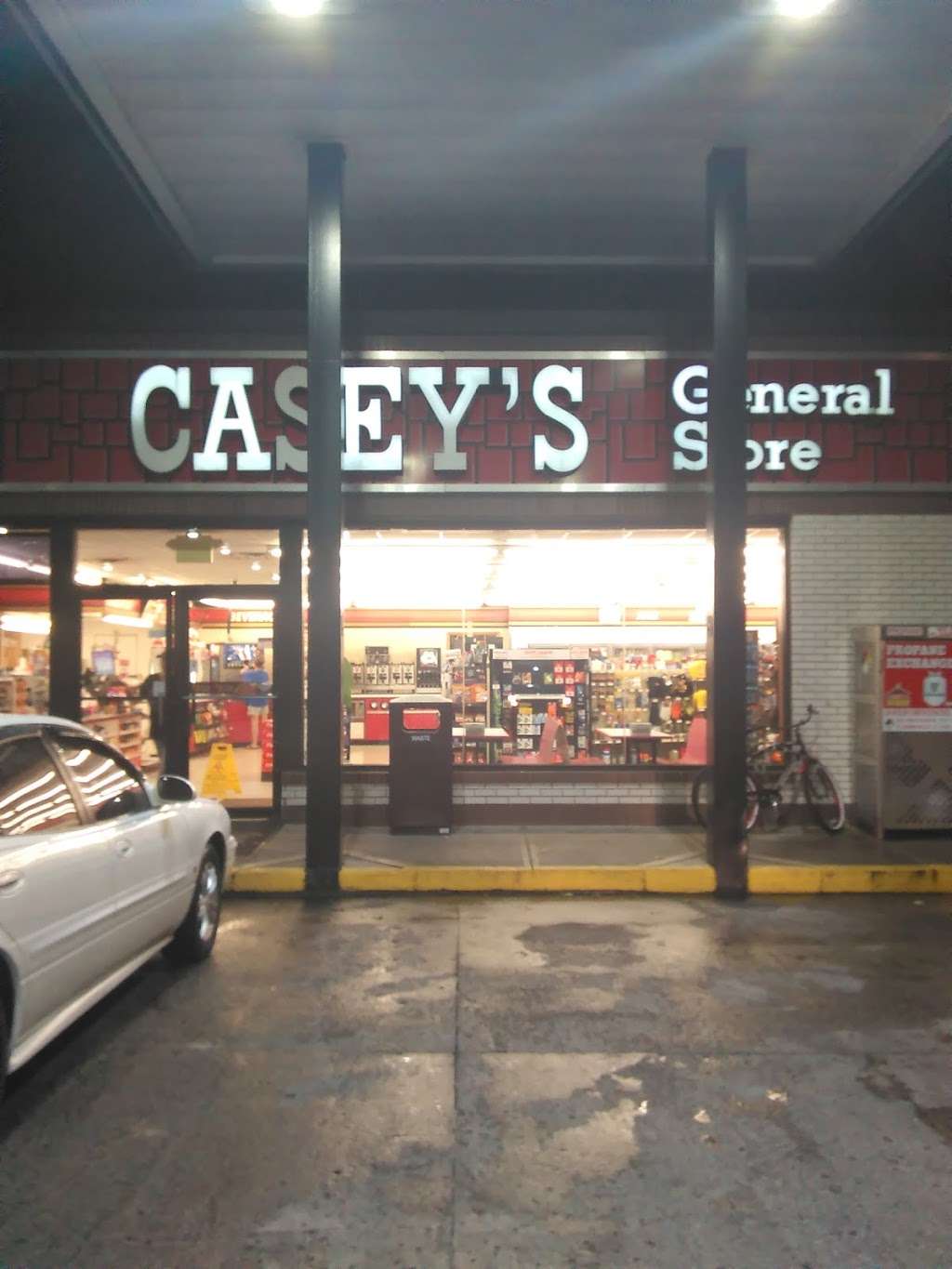 Caseys General Store | 302 E 1st St, Alexandria, IN 46001, USA | Phone: (765) 724-3929