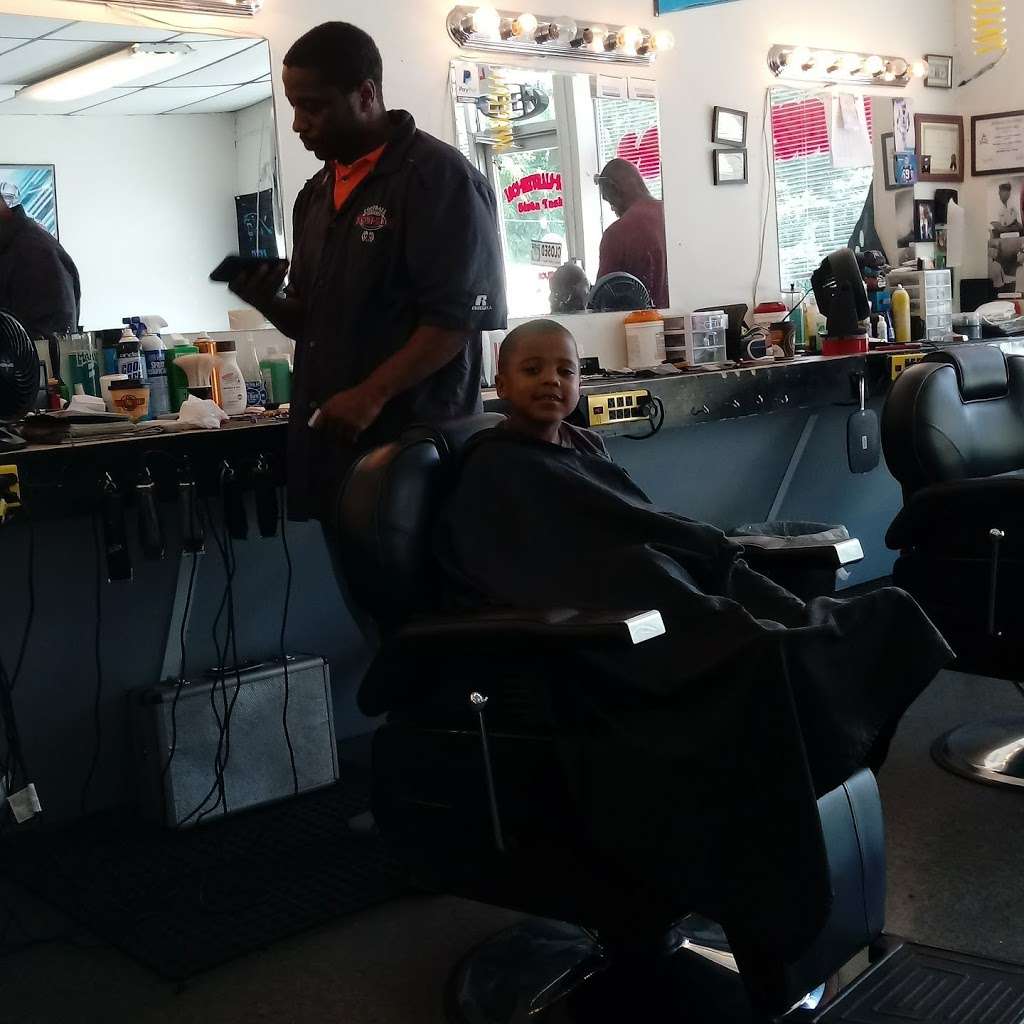Mike and Bos Barber Shop | 2919 Shamrock Dr, Charlotte, NC 28205, USA