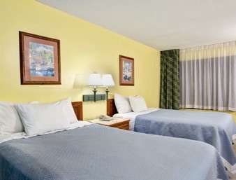 Days Inn & Suites by Wyndham Davenport | 2425 Frontage Rd, Davenport, FL 33837, USA | Phone: (863) 420-5678