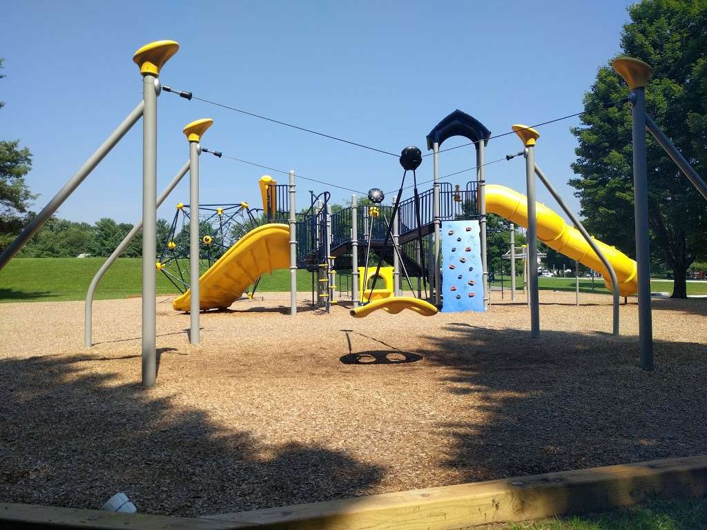 Southeast Olney Local Park | 17600 Buehler Rd, Olney, MD 20832 | Phone: (301) 495-2595