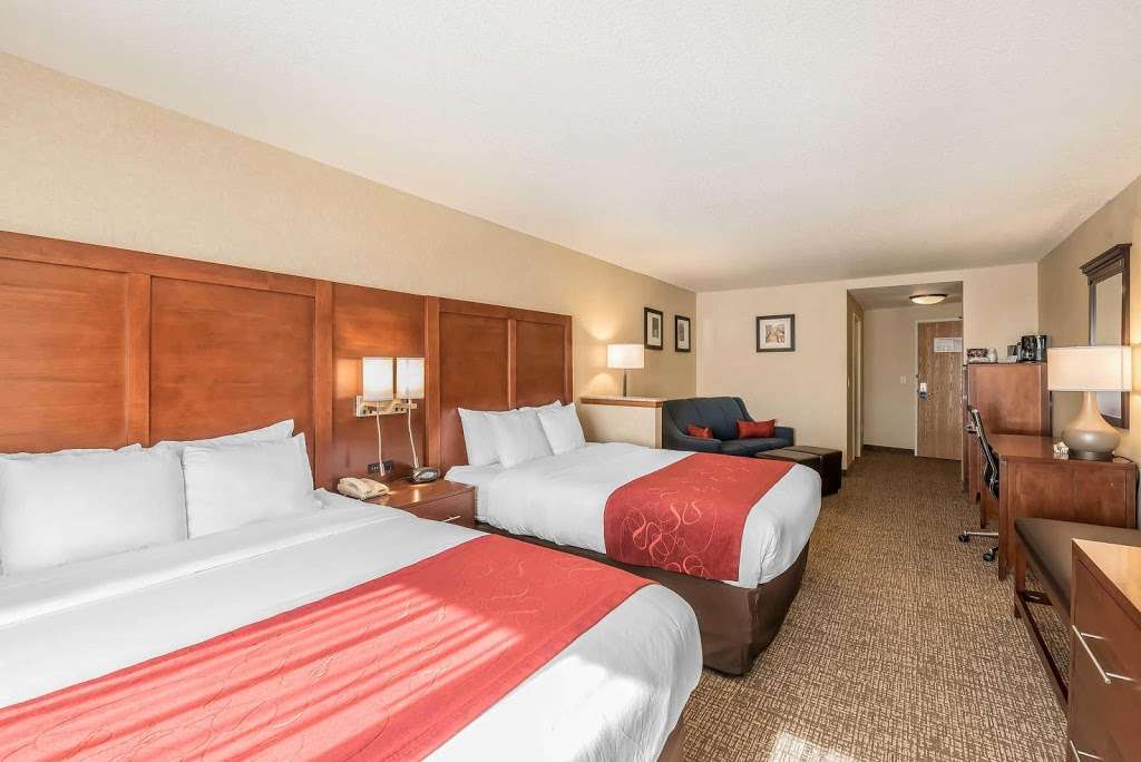 Comfort Suites Longmont | 11292 Business Park Cir, Firestone, CO 80504, USA | Phone: (720) 864-2970