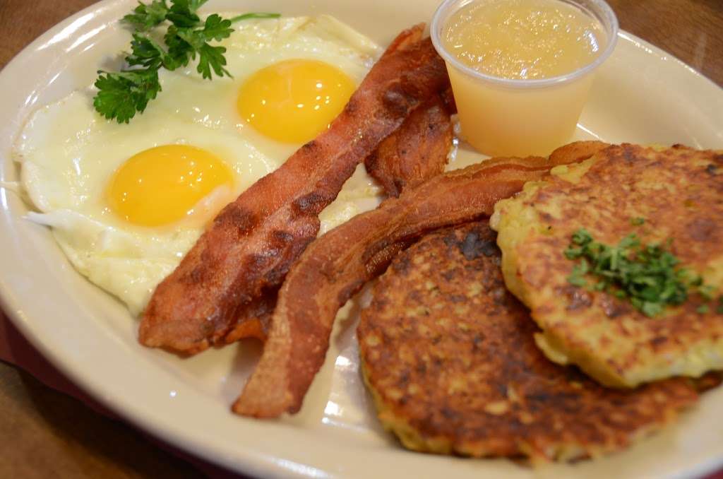 Olde North Pancake House | 27W751 North Ave, West Chicago, IL 60185, USA | Phone: (630) 293-4774