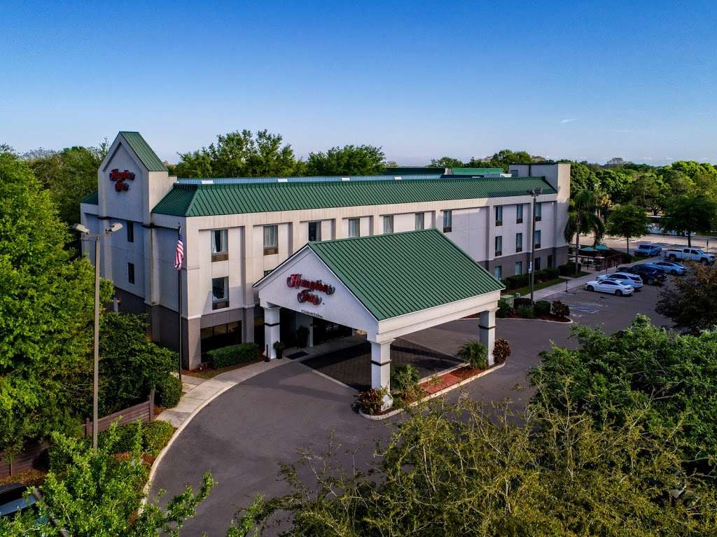 Hampton Inn Winter Haven | 202 Cypress Gardens Blvd, Winter Haven, FL 33880 | Phone: (863) 299-9251