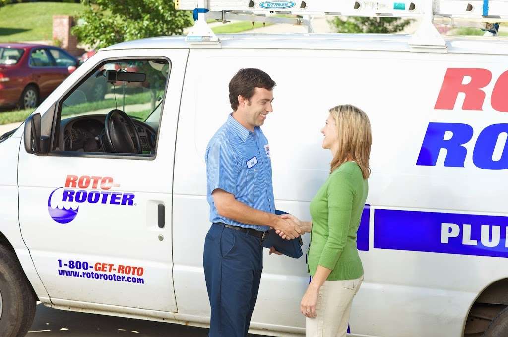 Roto-Rooter Plumbing & Water Cleanup | 1234 S John Young Pkwy, Kissimmee, FL 34741, USA | Phone: (407) 823-8483