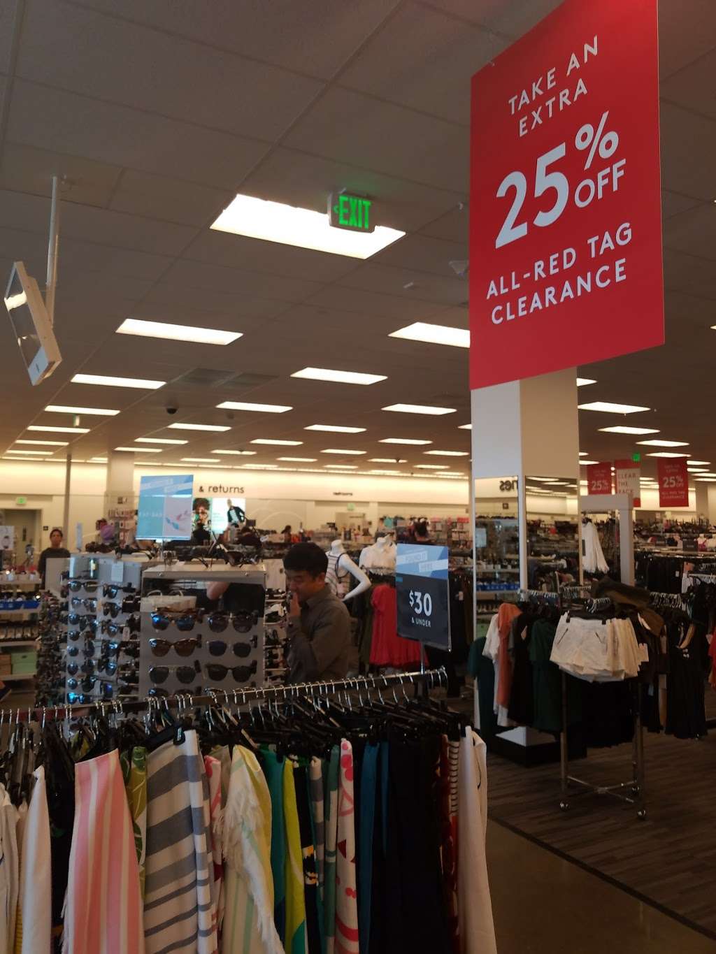 Nordstrom Rack Persimmon Place | 5300 Dublin Blvd, Dublin, CA 94568, USA | Phone: (925) 558-2900