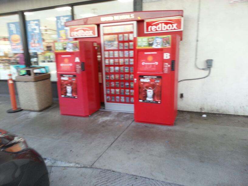Redbox | 5870 Del Amo Blvd, Lakewood, CA 90713, USA | Phone: (866) 733-2693