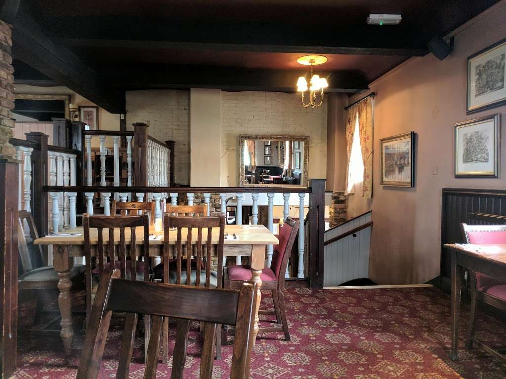 The Green Man | Longfield Rd, Longfield Hill, Longfield DA3 7AS, UK | Phone: 01474 702234