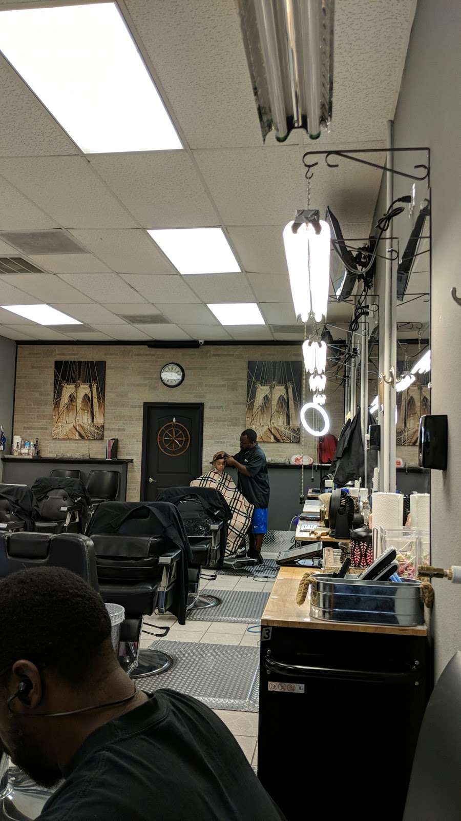 Xtraordinary Cutz | 11010 Perry Rd, Houston, TX 77064, USA | Phone: (832) 688-5655