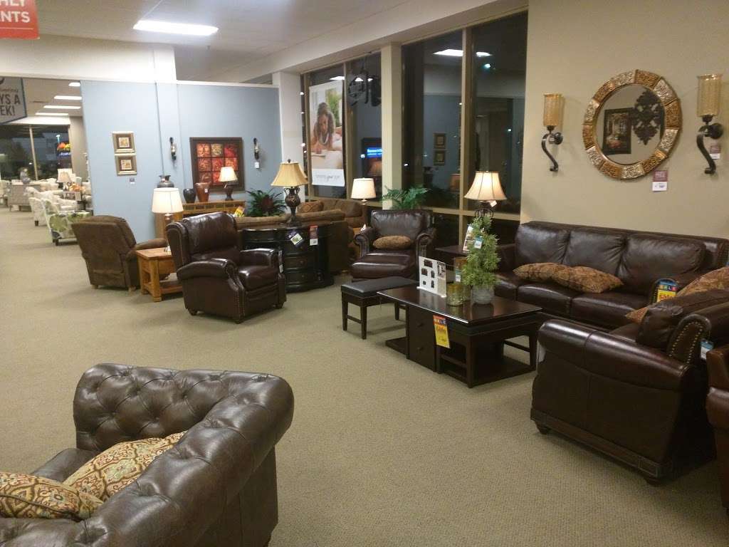 Raymour & Flanigan Furniture and Mattress Store | 531 US-46, Fairfield, NJ 07004 | Phone: (973) 227-2868