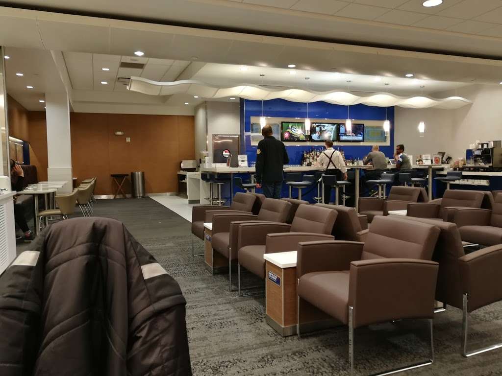Delta Sky Club | 7800 Col. H. Weir Cook Memorial Dr, Indianapolis, IN 46241 | Phone: (317) 248-7871