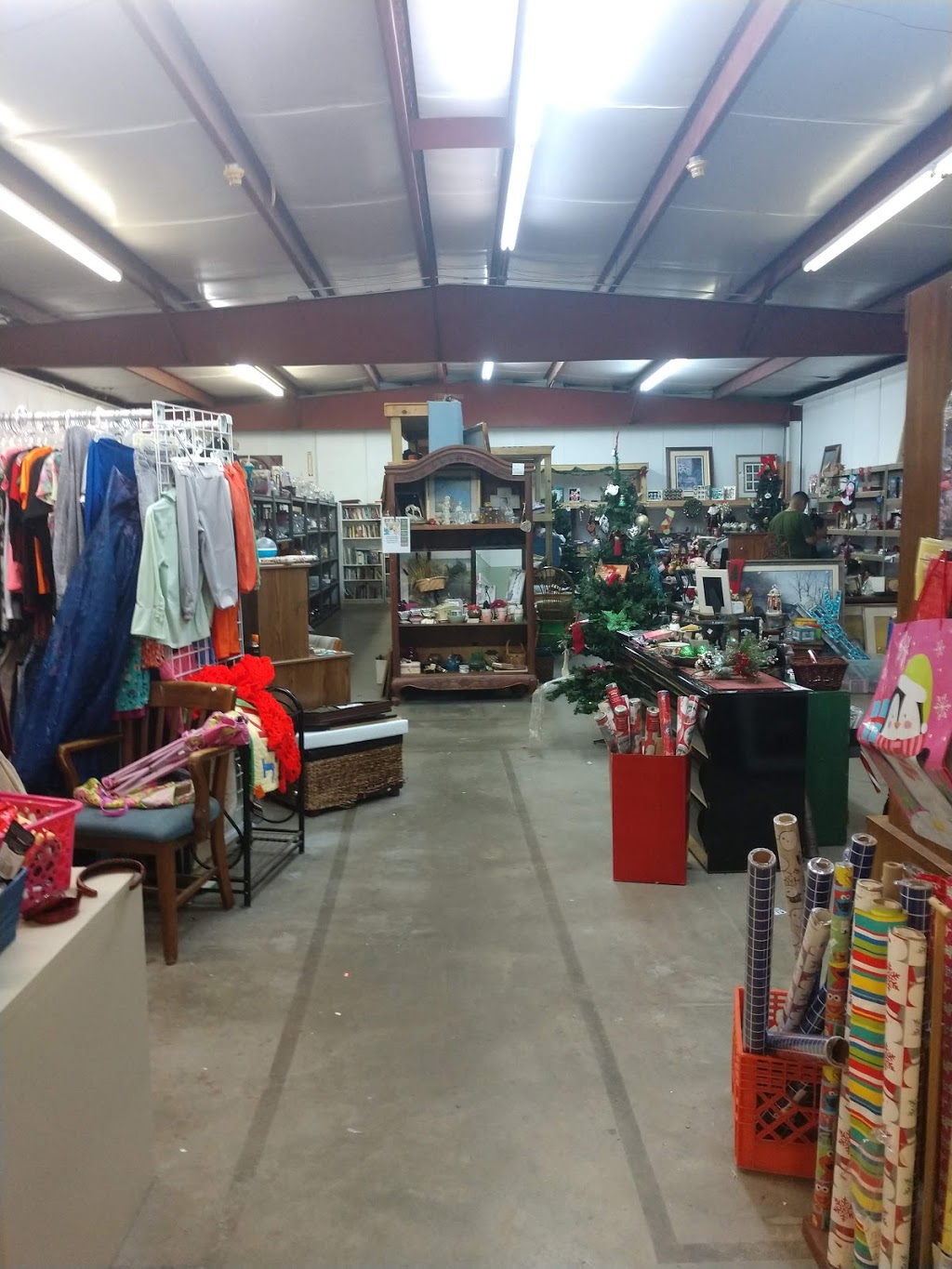 Hope Village Resale Shop | 15403 Hope Village Rd, Friendswood, TX 77546, USA | Phone: (281) 482-7926