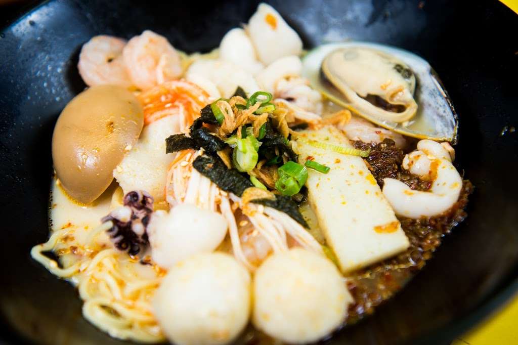 E Noodle（粥麵館) Kissena | 59-08 Kissena Blvd, Flushing, NY 11355, USA | Phone: (718) 539-8882