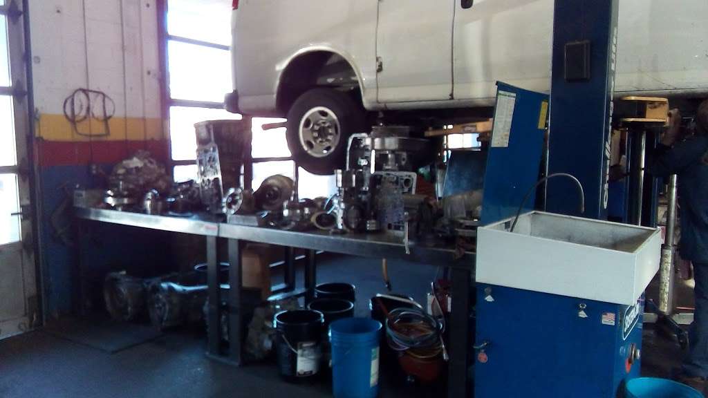 Cottman Transmission and Total Auto Care | 950 Chestnut St, Emmaus, PA 18049, USA | Phone: (610) 421-4331