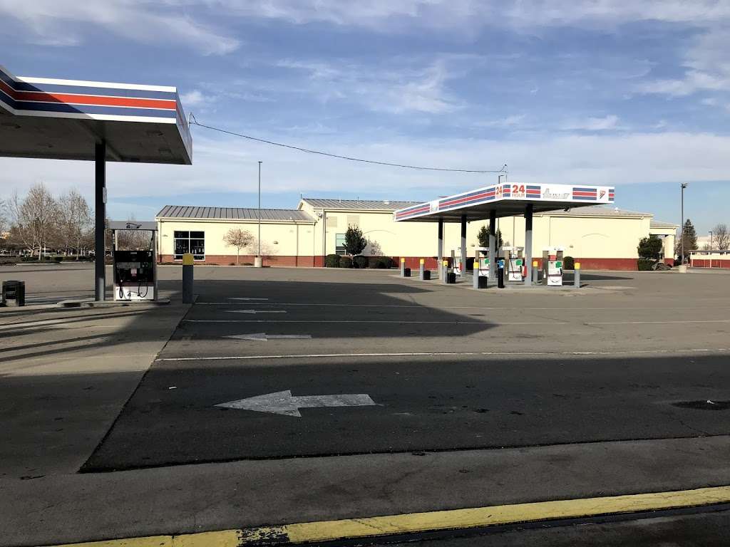 Ramos Oil Co. Mini Mart CFN | 1900 N 1st St, Dixon, CA 95620 | Phone: (707) 678-1670