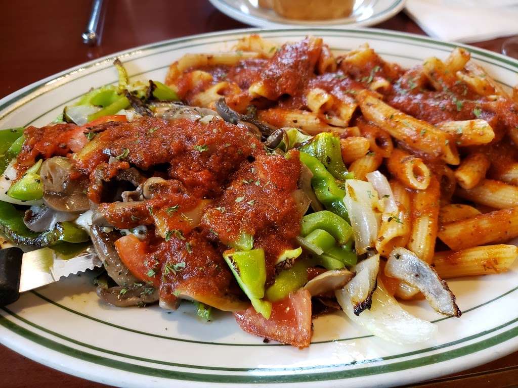 Paisanos Italian Restaurant | 113 N Chicago Ave, South Milwaukee, WI 53172, USA | Phone: (414) 856-9020
