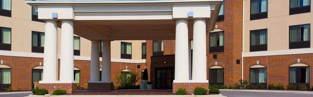 Holiday Inn Express & Suites Morris | 222 Gore Rd, Morris, IL 60450, USA | Phone: (815) 941-8700
