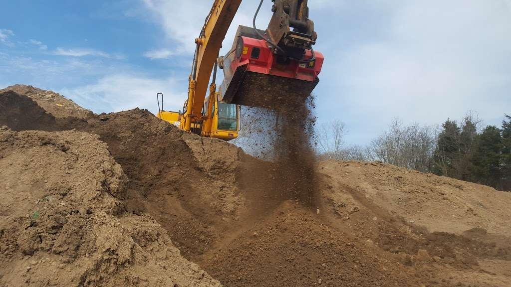 Gainesville Topsoil & Construction | 3328 Cattlett Rd, Catlett, VA 20119, USA | Phone: (703) 754-4523