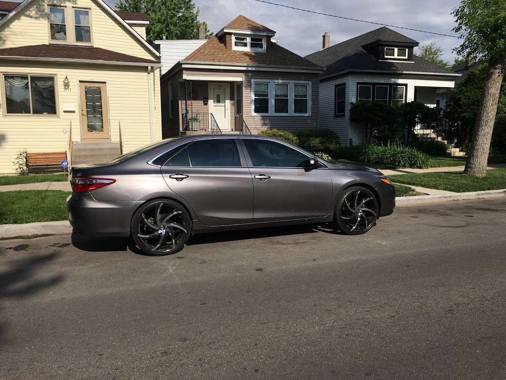 Rim City And Vip Auto Sounds | 4253 West Grand Avenue Chicago, IL 60639, 4253 W Grand Ave, Chicago, IL 60651, USA | Phone: (773) 278-7468