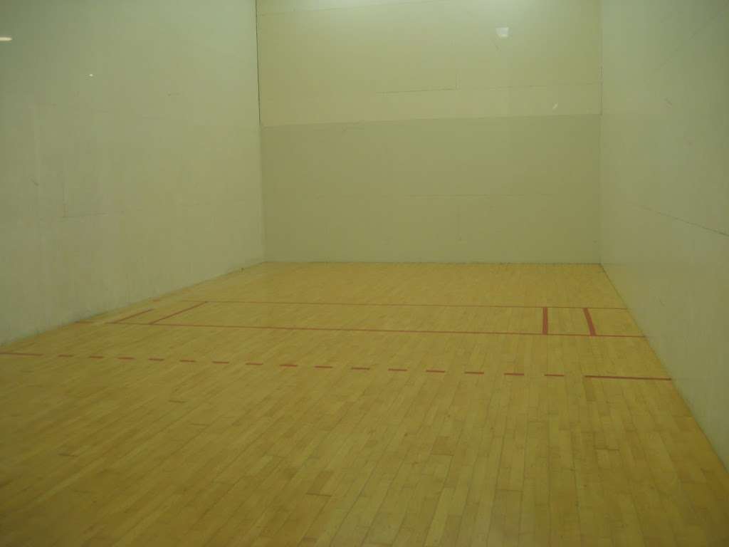 Midway Fitness & Racquetball | 34823 Derrickson Dr, Rehoboth Beach, DE 19971, USA | Phone: (302) 645-0407