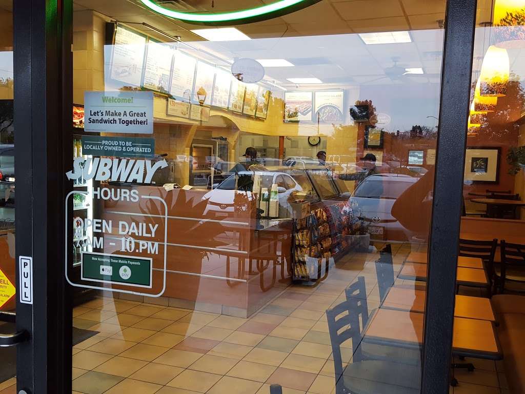 Subway Restaurants | 350 S Indian Hill Blvd, Claremont, CA 91711, USA | Phone: (909) 621-5666