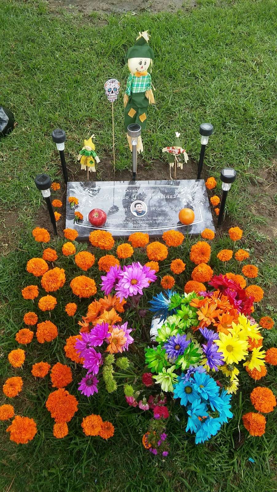 Holy Cross Catholic Cemetery 444 E Lexington Ave, Pomona, CA 91766