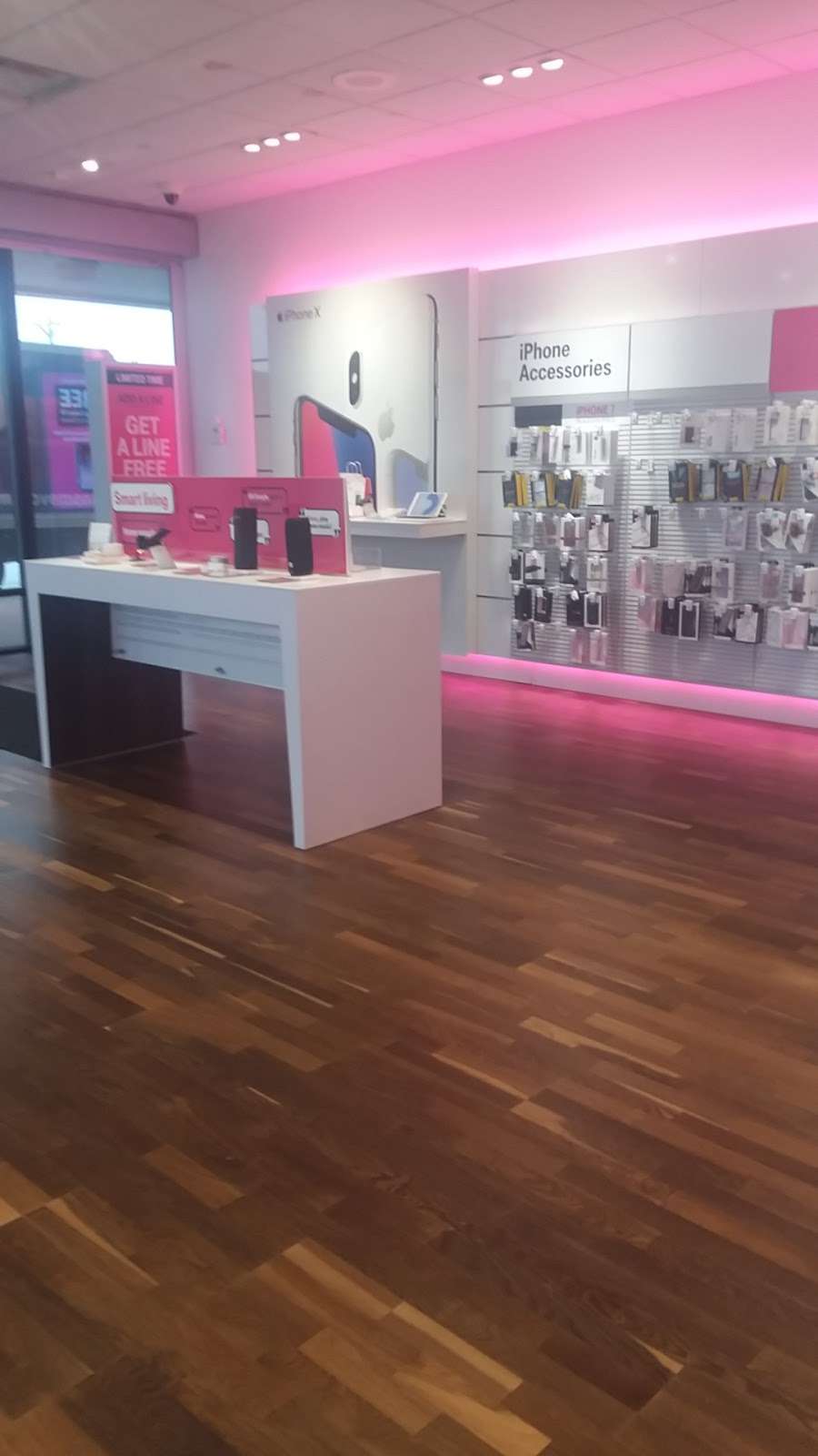 T-Mobile | 184 Penn Mart Ct, Ste 19, New Castle, DE 19720, USA | Phone: (302) 326-0134