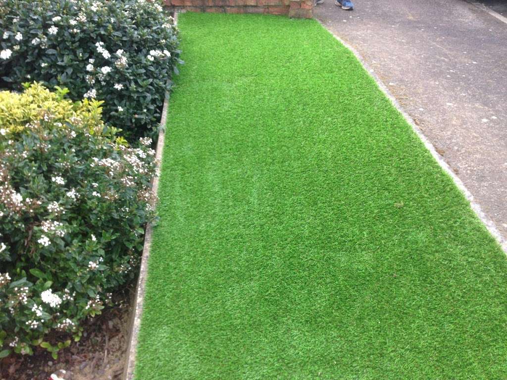 The Fake Grass Company Ltd | Browns Garden Centre, Theobalds Park Rd, Enfield EN2 9DG, UK | Phone: 0800 690 6460