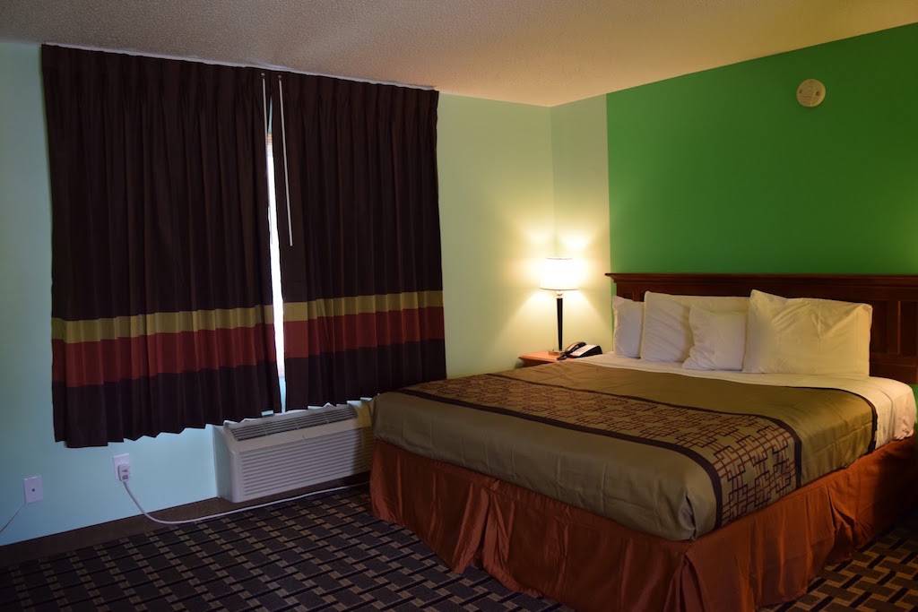 Snelling Motel | 5346 Minnehaha Ave, Minneapolis, MN 55417, USA | Phone: (612) 721-4841