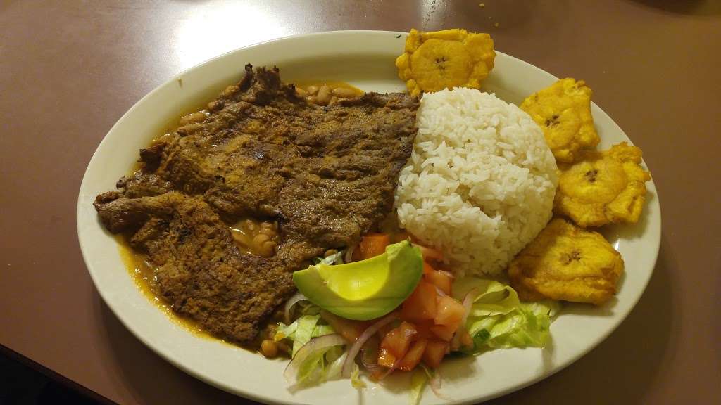 Avenida del Sabor - Ecuadorian Food | 5805 W Diversey Ave, Chicago, IL 60639, USA | Phone: (773) 930-5370