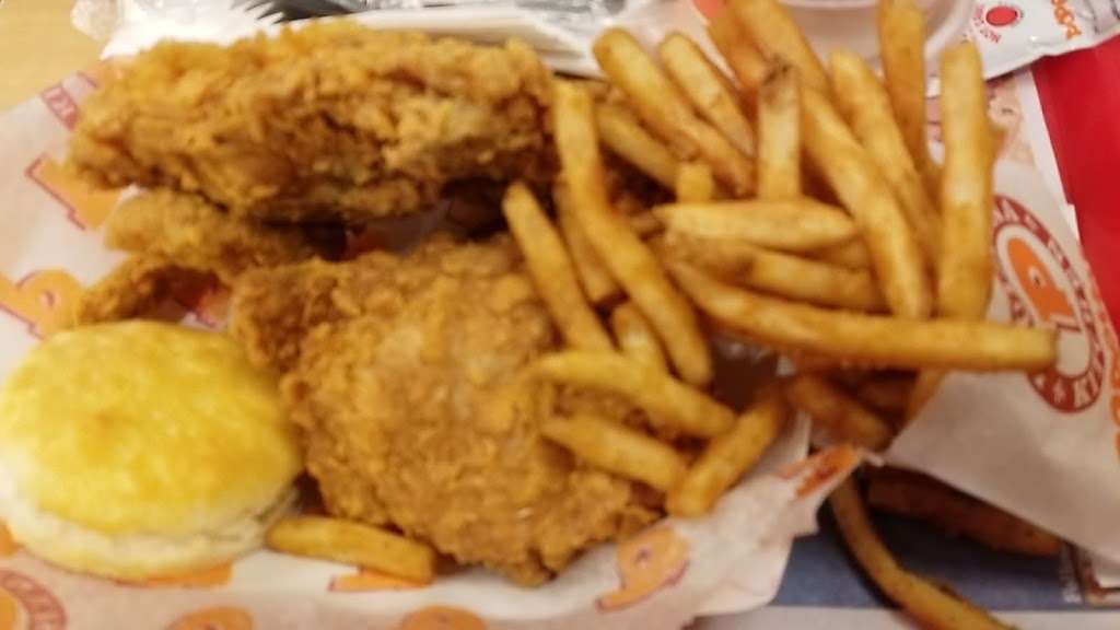 Popeyes Louisiana Kitchen | 1860 N Perris Blvd, Perris, CA 92571 | Phone: (951) 490-0475