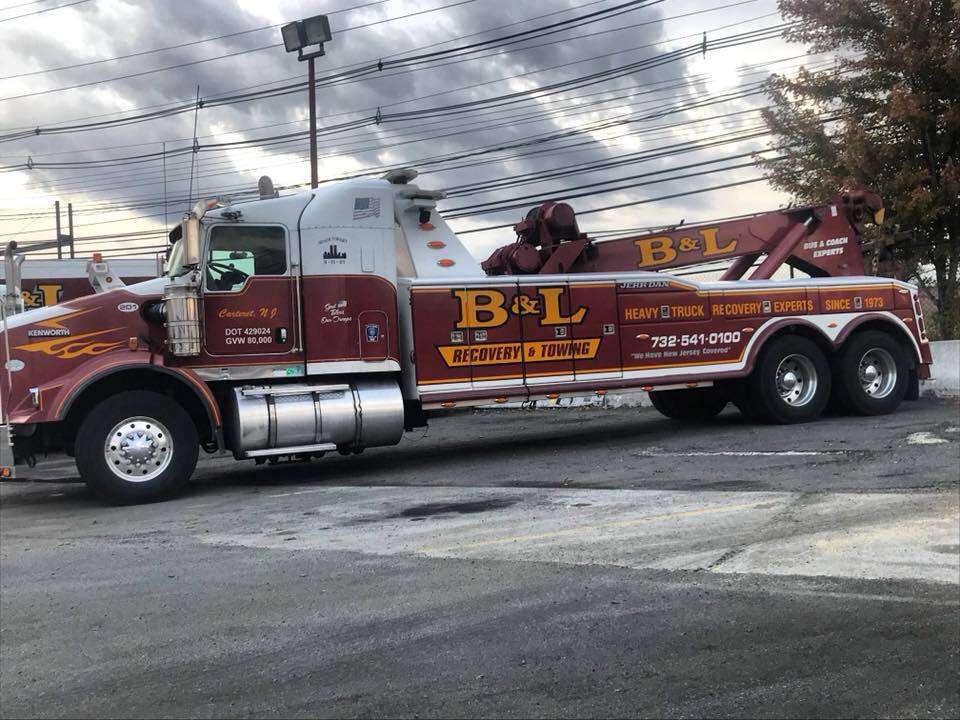 B&L Recovery & Towing | 100 Minue St, Carteret, NJ 07008, USA | Phone: (732) 541-0100