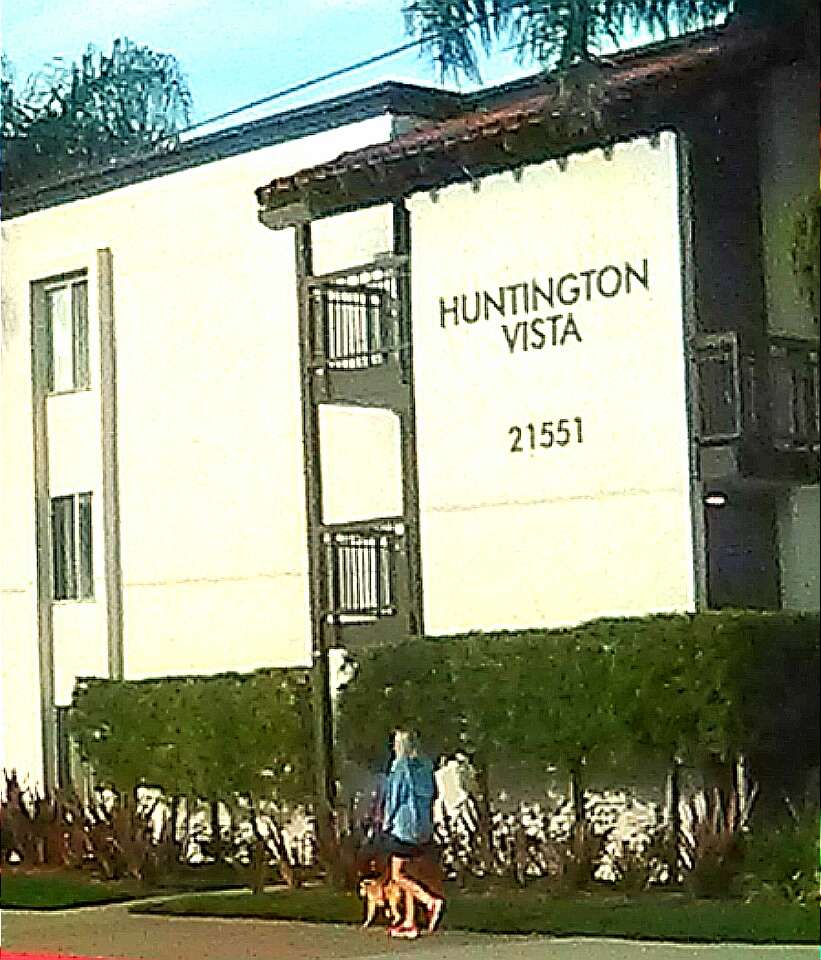 Huntington Vista | 21551 Brookhurst St, Huntington Beach, CA 92646, USA | Phone: (714) 594-7332
